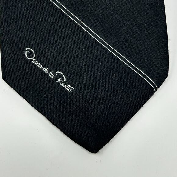 Vintage Oscar de la Renta Necktie Black Striped Tie - Picture 4 of 5